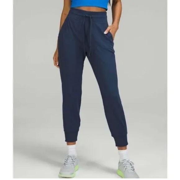 Lululemon Ready to Rulu Jogger - Picture 4 of 4